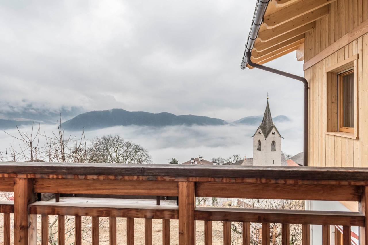 Pension Haus Tirol Лайон Экстерьер фото