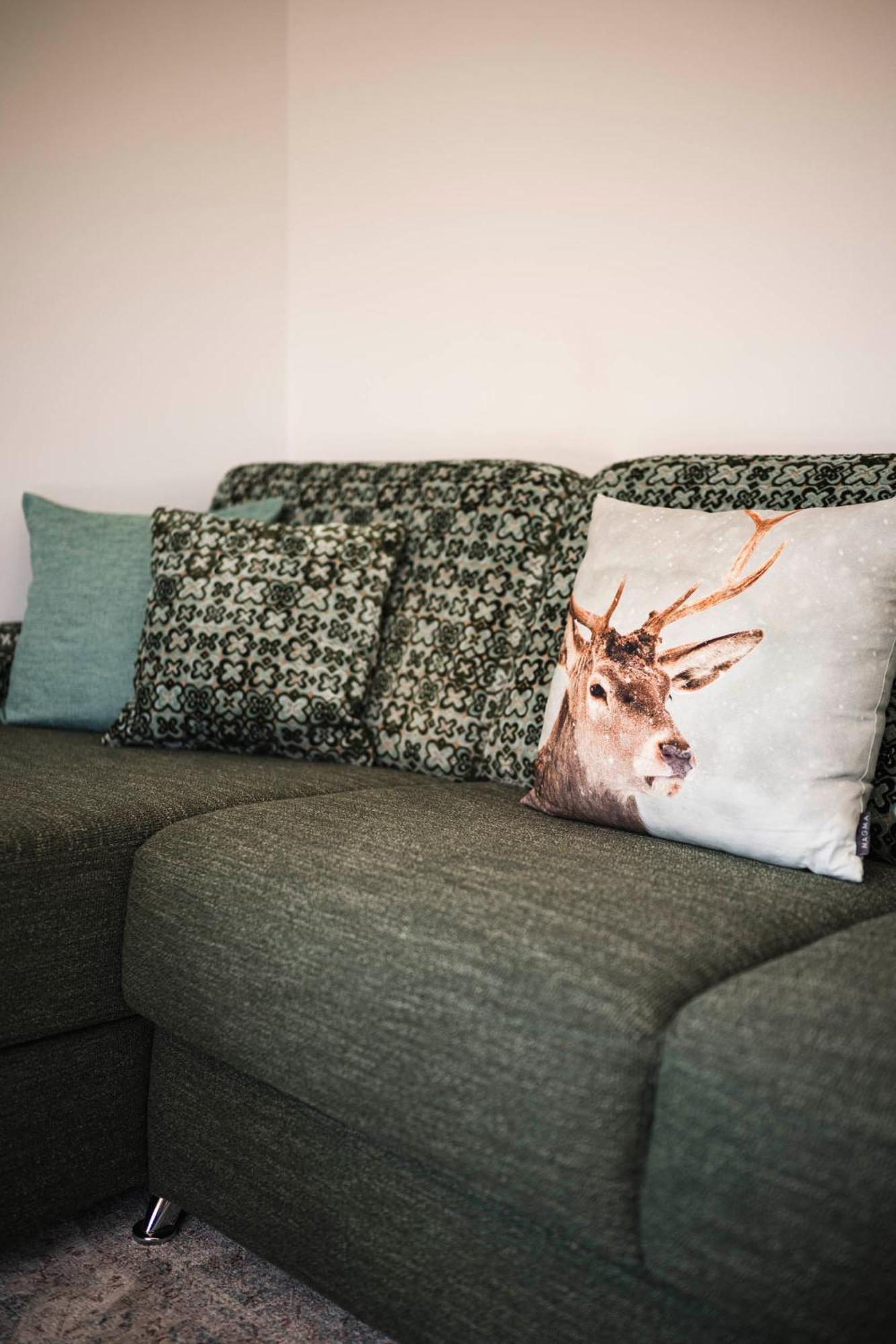 Pension Haus Tirol Лайон Экстерьер фото