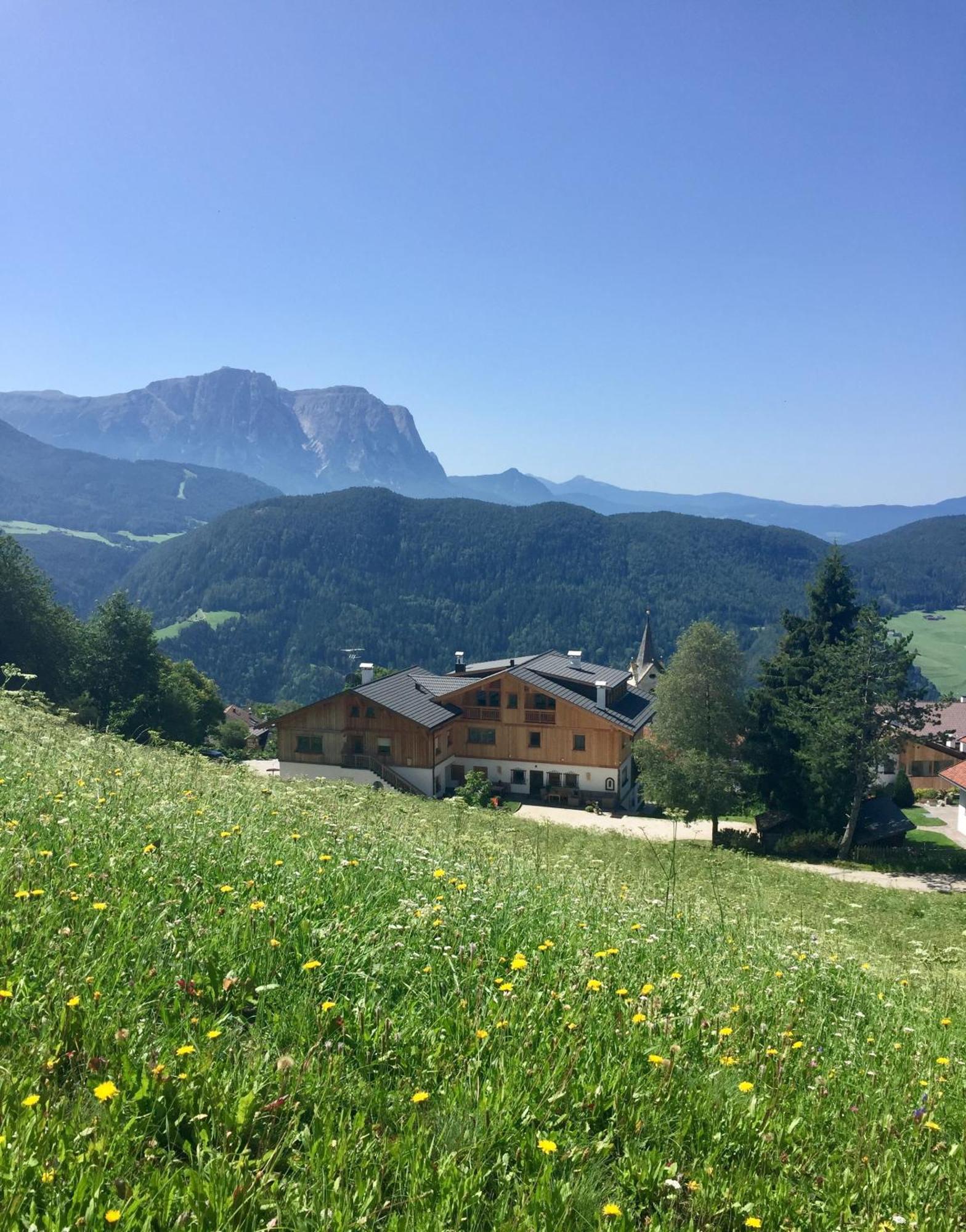 Pension Haus Tirol Лайон Экстерьер фото